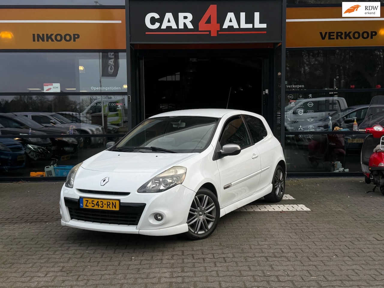 Renault Clio - GT 1.6 Dynamique CARPLAY/128PK/AIRCO/CRUISE/NETTE AUTO - AutoWereld.nl