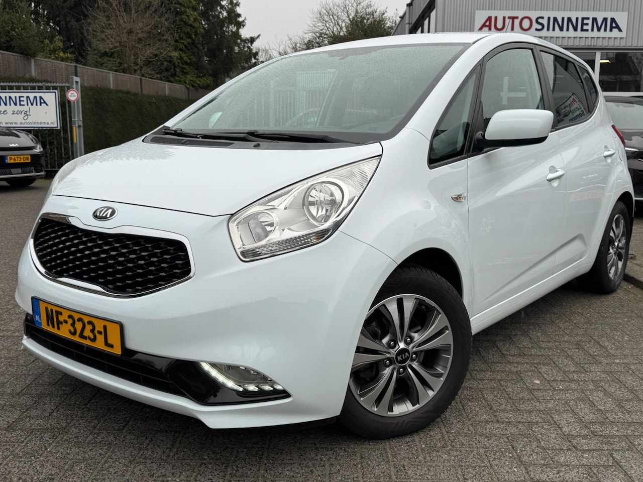 Kia Venga - 1.4 CVVT DynamicPLusLine | All Season | Camera | Navi | Parkeersensoren | - AutoWereld.nl