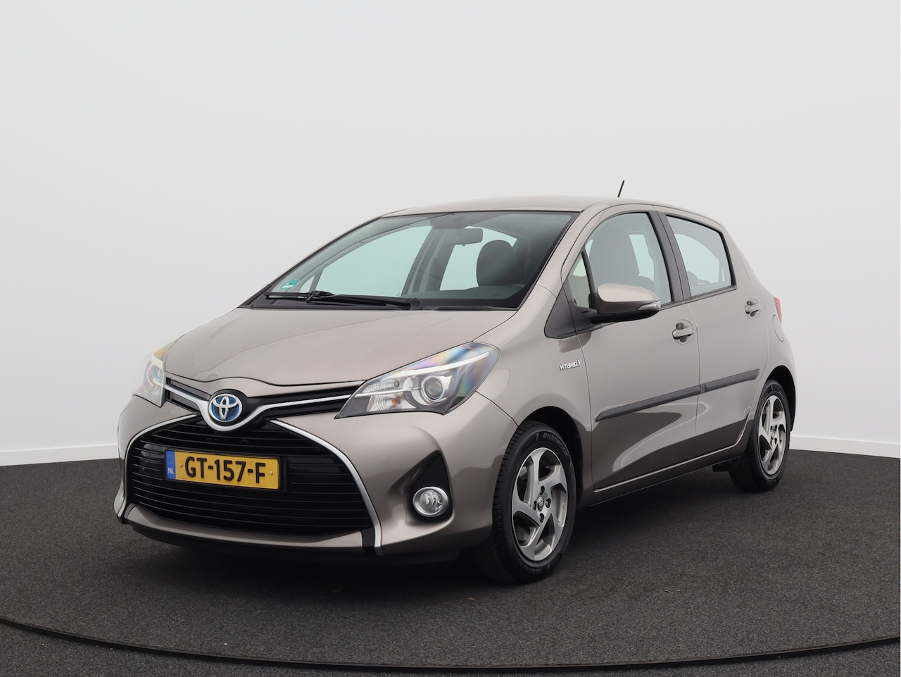 Toyota Yaris - 1.5 Hybrid Aspiration/ automaat/ zeer mooi! - AutoWereld.nl