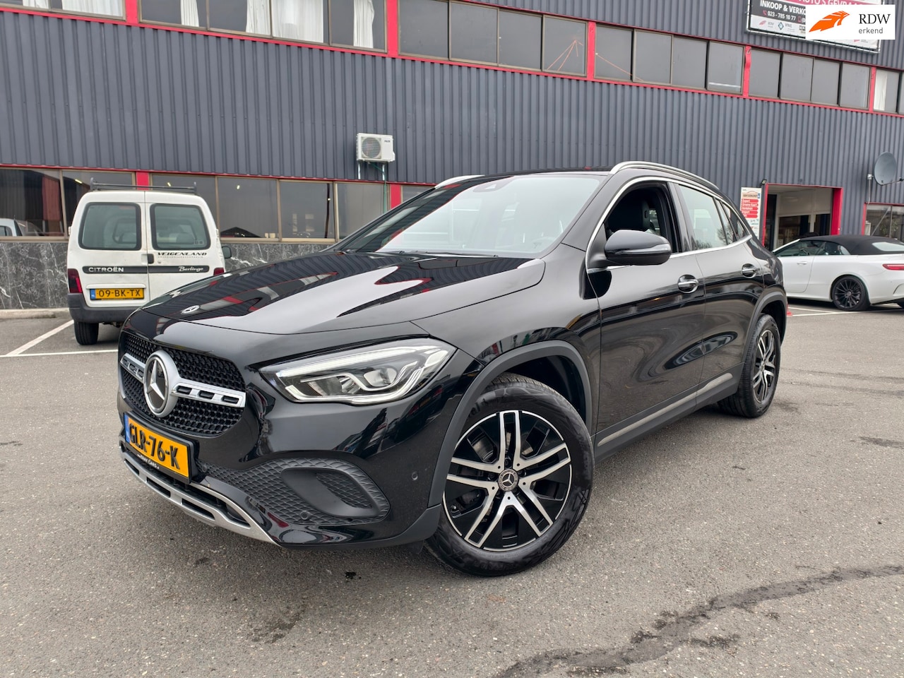 Mercedes-Benz GLA-Klasse - 180 Luxury Line / AUTOMAAT / SP VLG / OHB / - AutoWereld.nl