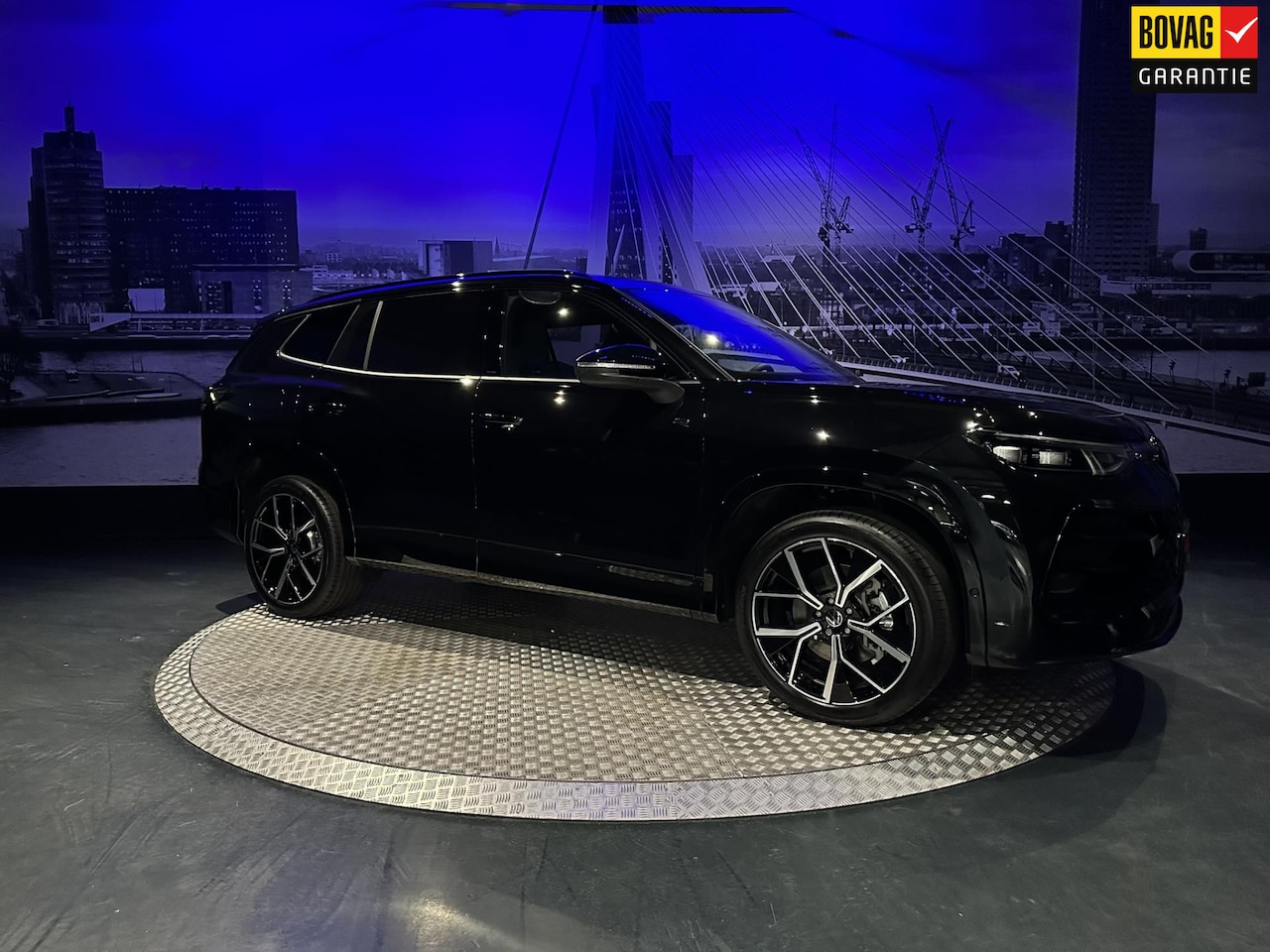 Volkswagen Tayron - 1.5 eTSI R-Line Edition 272PK *Pano*Sfeerverlichting*Camera* - AutoWereld.nl