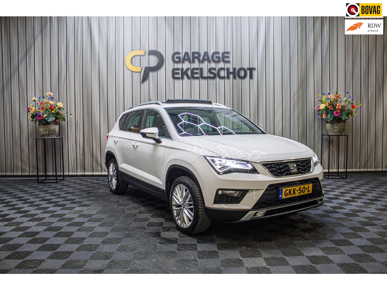 SEAT Ateca - 1.4 EcoTSI Xcellence|Pano|Keyless|ACC|Carplay|360Camera - AutoWereld.nl