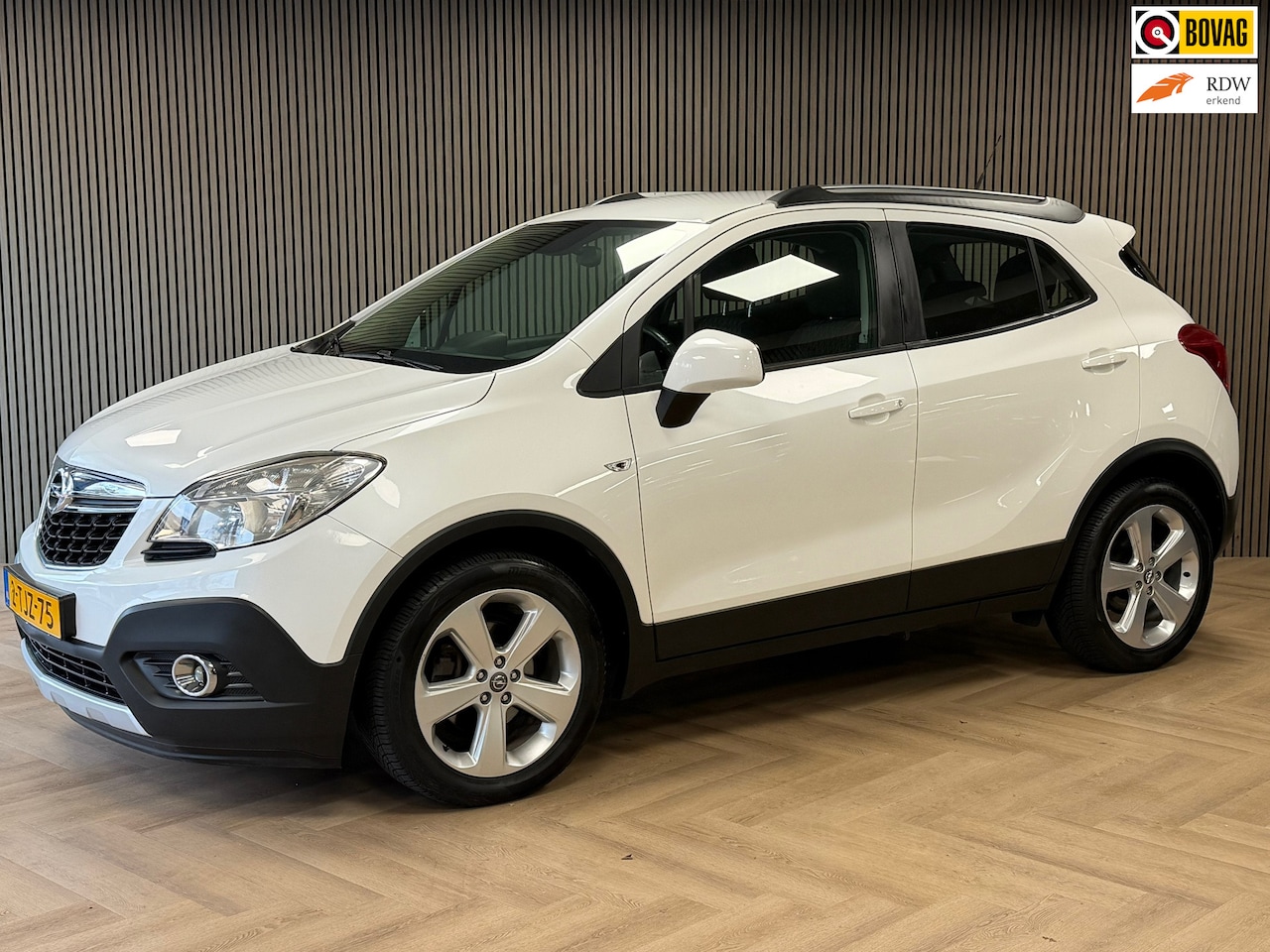 Opel Mokka - 1.4 T Edition 4x4 TREKHAAK STOEL/STUURVERWARMING NAVIGATIE AIRCO CRUISE - AutoWereld.nl