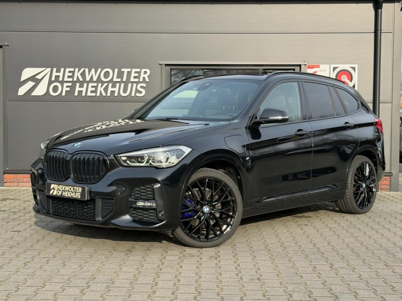 BMW X1 - xDrive25e M-Sport | Panodak | Camera | Harman/Kardon | HUD | LED - AutoWereld.nl
