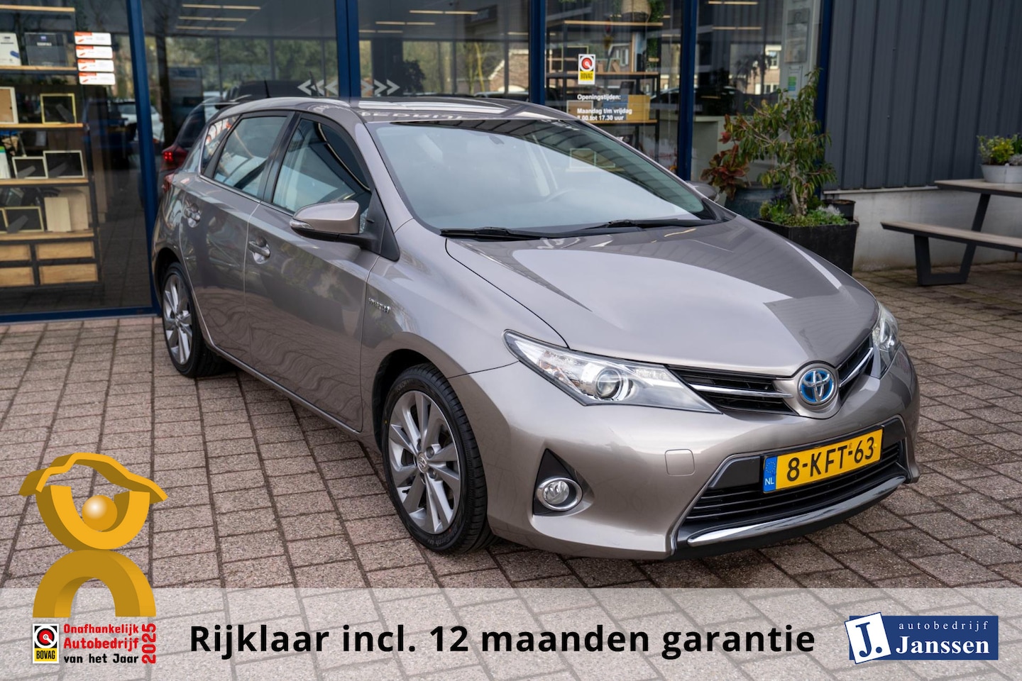 Toyota Auris - 1.8 Hybrid Dynamic|Prijs rijklaar incl 12 mnd garantie|Trekhaak Camera Clima Cruise - AutoWereld.nl