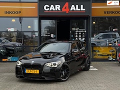 BMW 1-serie - M135i xDrive High Executive M-PERFORMANCE/LEDER/APK 26-11-2026/CARBON