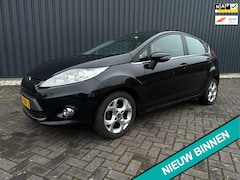 Ford Fiesta - 1.4 Titanium ( AIRCO +LM VELGEN )