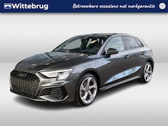 Audi A3 Sportback - 40 TFSI e S-line / Leder-Alacantara RS Stoelen met Rode Stiksels / Zwart Optiek Plus / Cam