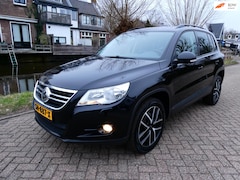 Volkswagen Tiguan - 1.4 TSI Easyline 122pk Clima Cruise Navi Trekhaak 1600kg