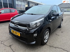Kia Picanto - 1.0 CVVT ExecutiveLine 2018 Airco 38695 km