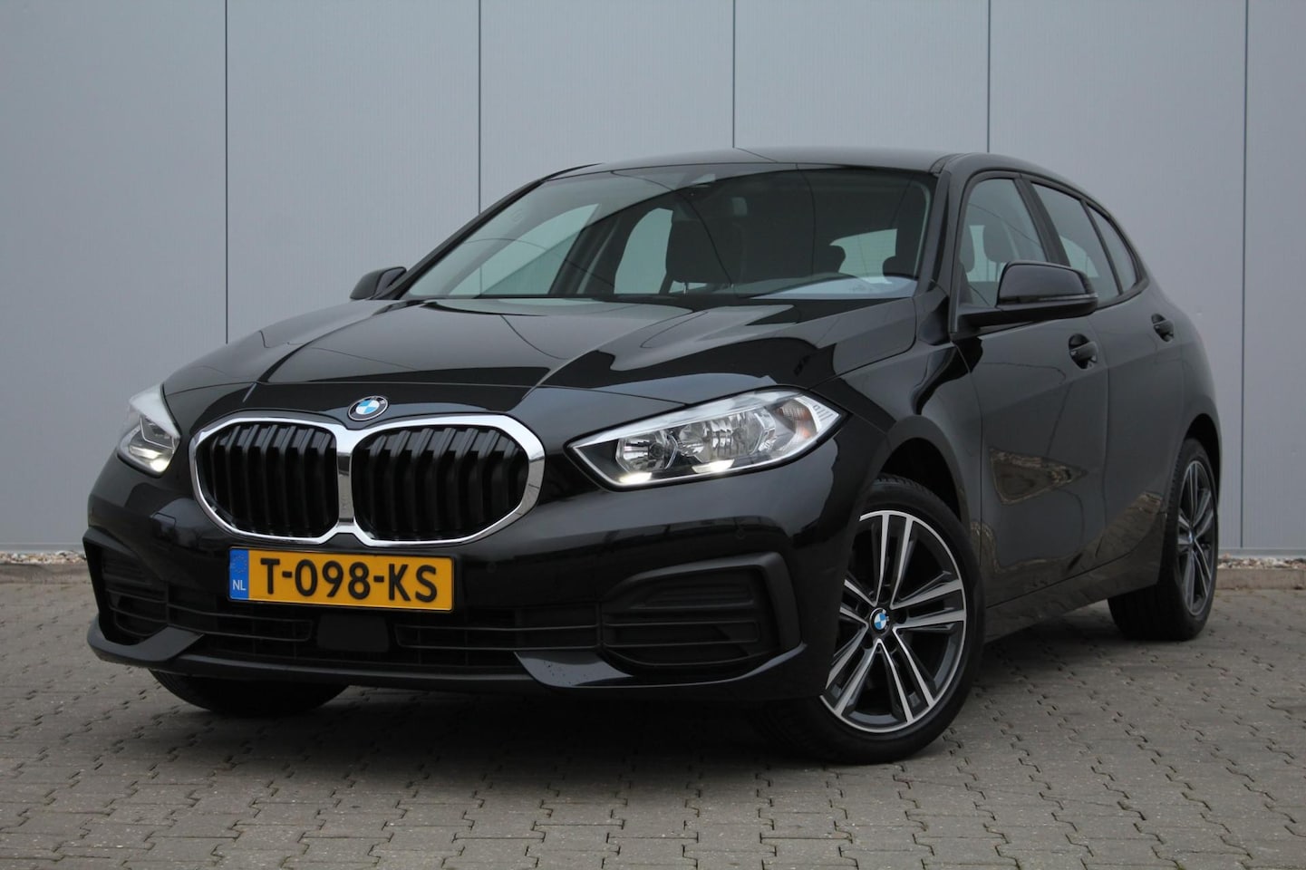 BMW 1-serie - 118i Edition | BTW | Dealer onderhouden | Automaat | Navigatie | Clima / Cruise control | - AutoWereld.nl