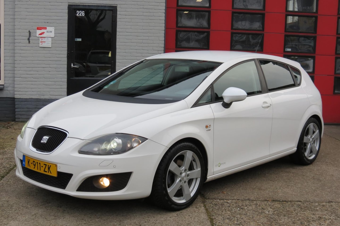 SEAT Leon - 1.2 TSI Ecomotive Businessline COPA 1.2 TSI Ecomotive Businessline COPA ,NAVI, STOELVERW - AutoWereld.nl