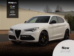 Alfa Romeo Stelvio - 2.0 T AWD Veloce|BTW-auto |Trekhk|21"|Ad.Suspention| Giallo|All BLACK|Ti-dif