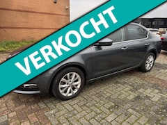 Skoda Octavia - 1.0 TSI Greentech Business Edition /APPLE CARPLAY/PDC/STOELVERWARMING/HALF LEER
