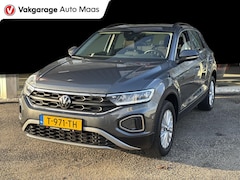 Volkswagen T-Roc - 1.0 TSI Life Navi/ Pakeersensoren/ Carplay/ Airco/ 1e eigenaar