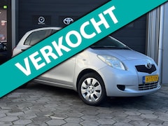 Toyota Yaris - 1.0 VVTi Terra - Lage km / N.a.p - NW APK
