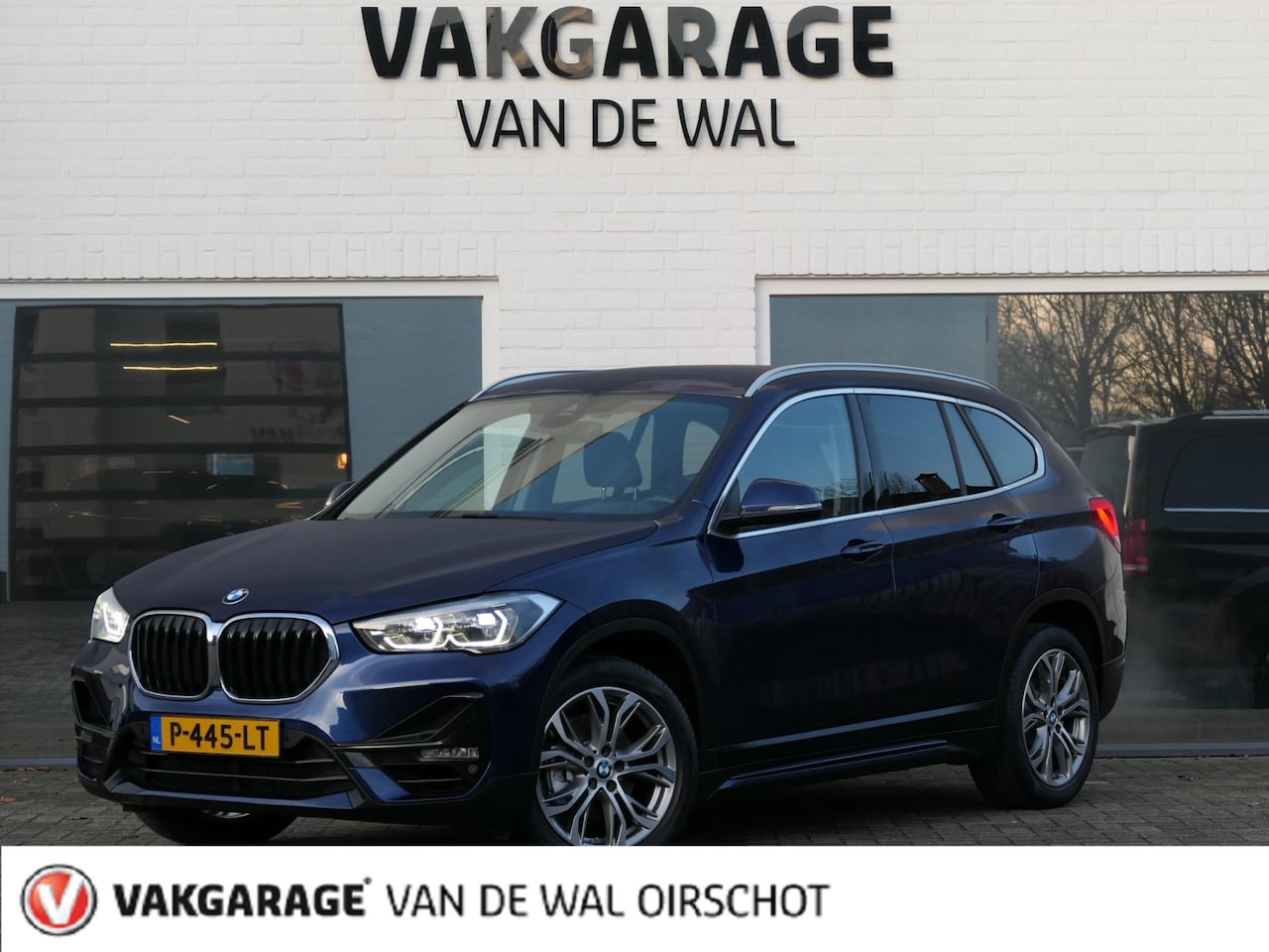 BMW X1 - sDrive18i High Executive | Trekhaak | Camera | Sport stoelen | Led | - AutoWereld.nl