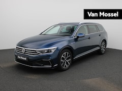 Volkswagen Passat Variant - 1.4 TSI PHEV GTE Business 218 PK| Dealer Onderhouden | Navigatie Pro | Trekhaak | Head-Up