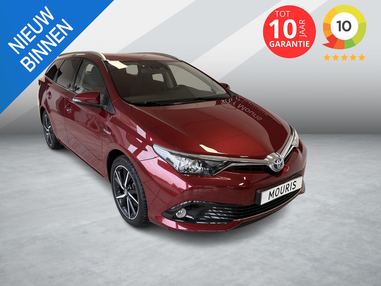 Toyota Auris Touring Sports - 1.8 Hybrid Dynamic edition S+ - AutoWereld.nl