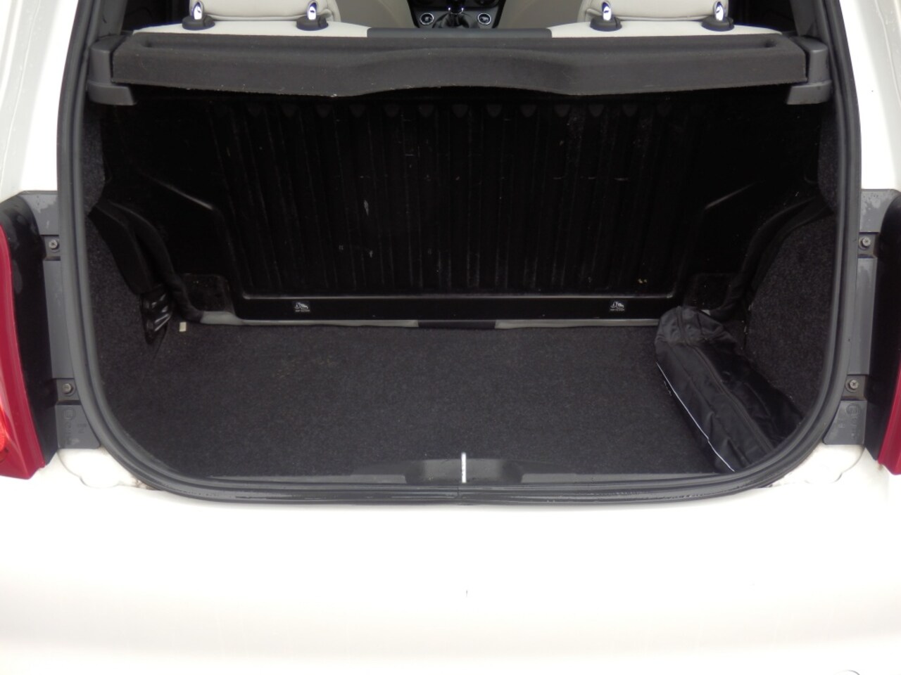 Fiat 500 - Hybrid | Dolcevita | Apple Carplay / Andr. Auto | Cruise ctrl - AutoWereld.nl