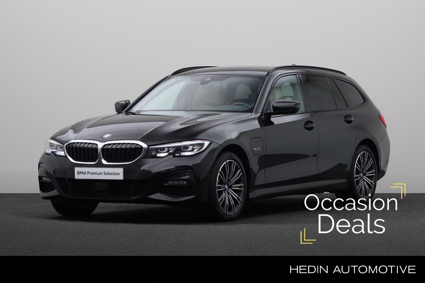 BMW 3-serie Touring - 330e xDrive Business Edition Plus 330e xDrive Business Edition Plus - AutoWereld.nl