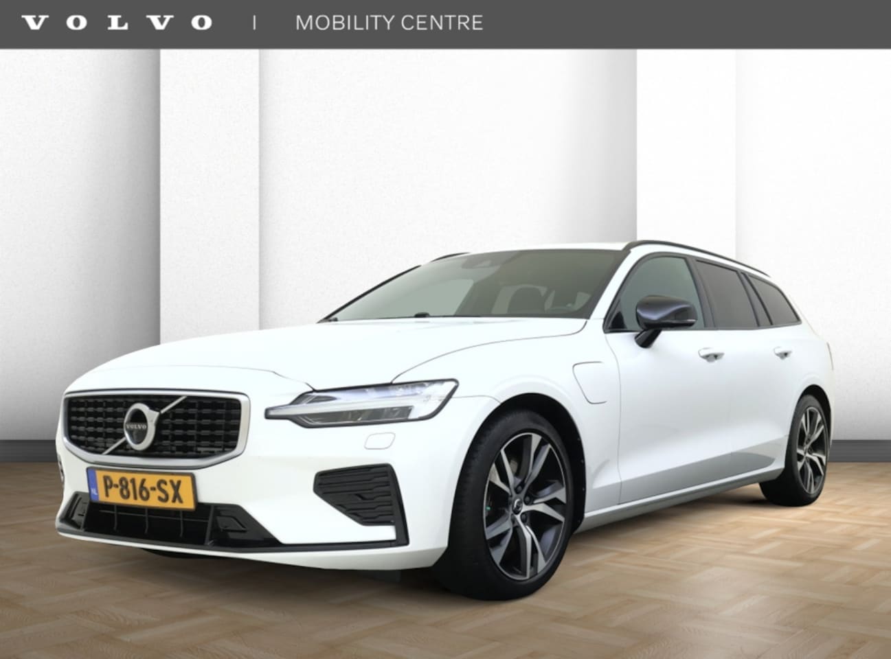 Volvo V60 - T8 Twin Engine AWD R-Design | Trekhaak | Head-Up | Panoramadak | - AutoWereld.nl