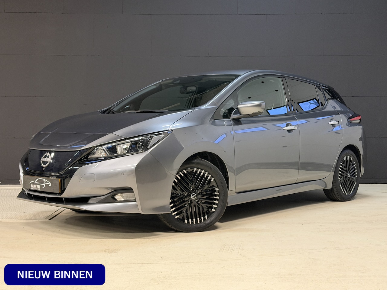 Nissan LEAF - N-Connecta 40 kWh | Adaptive cruise | Carplay | 360 camera | Stoel/stuur/achterbankverwarm - AutoWereld.nl