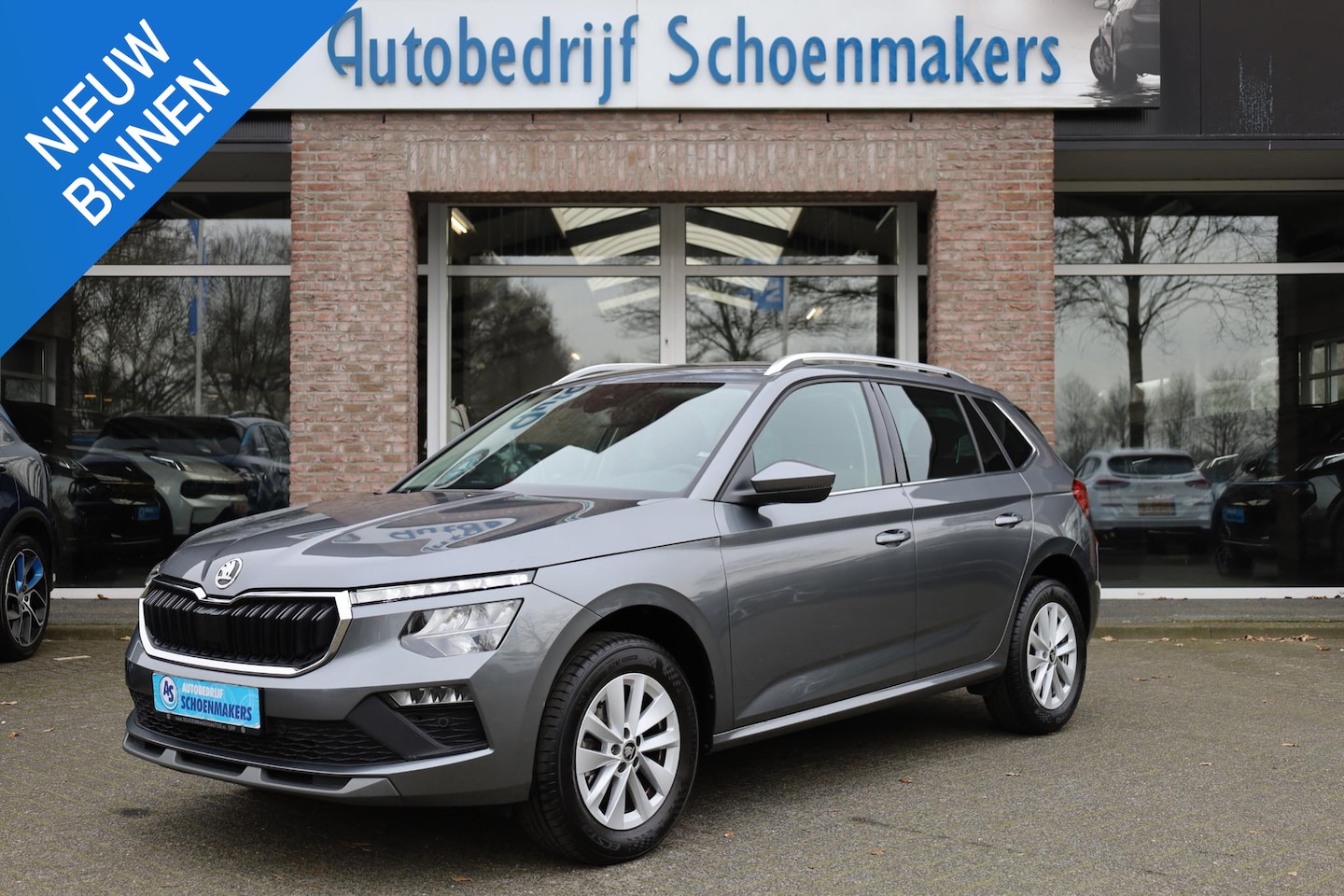 Skoda Kamiq - 1.0 TSI Selection STOEL/STUURVERW. CAMERA ACC CARPLAY DAB CRUISE CLIMA LANE-ASSIST 2XPDC L - AutoWereld.nl