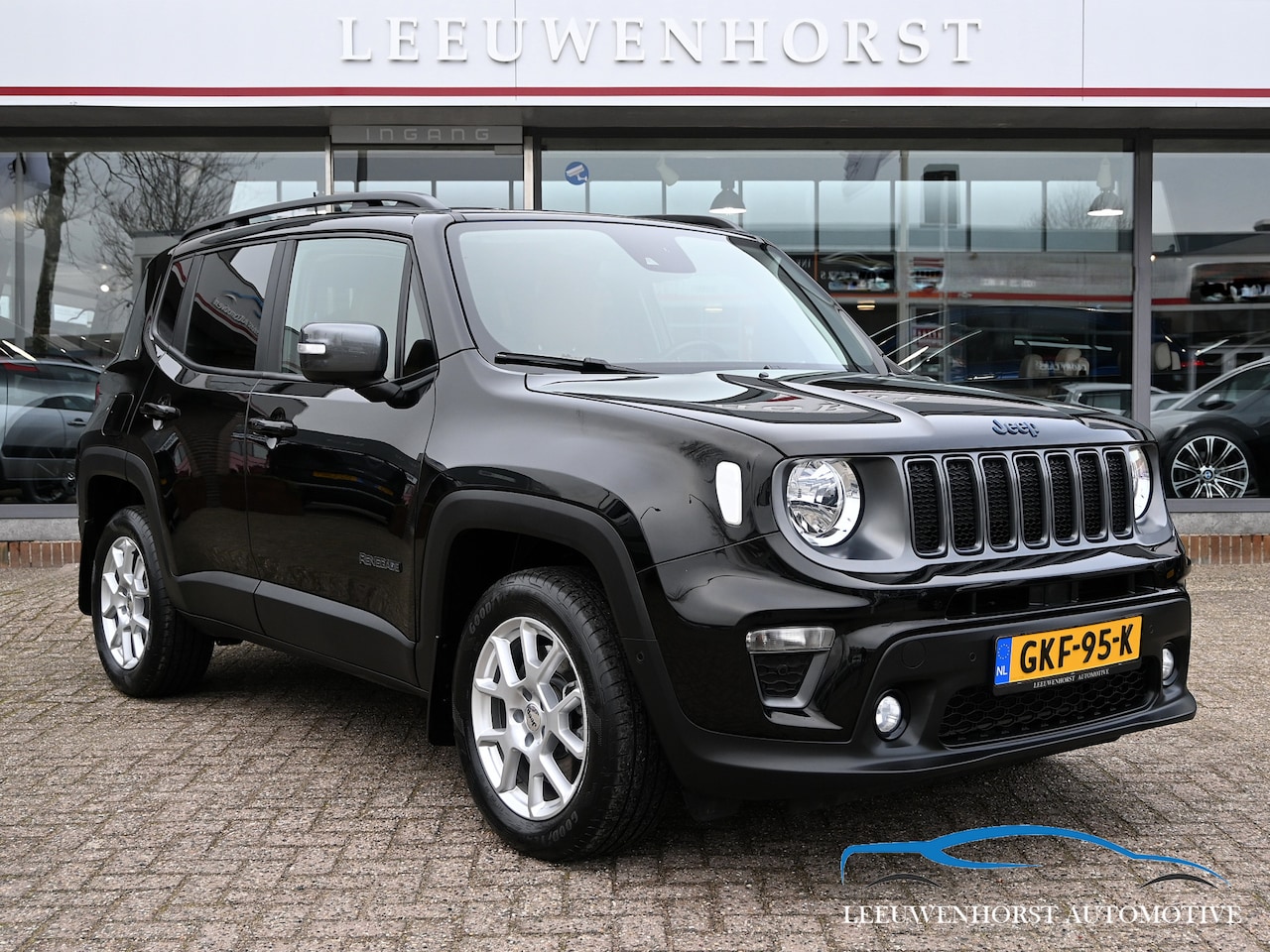 Jeep Renegade - 4xe 240 Plug-in Hybrid Electric S 4xe 240 Plug-in Hybrid Electric S, leer, Apple, BLIS, 2 x PDC, stoel- stuurverwarming, dea - AutoWereld.nl
