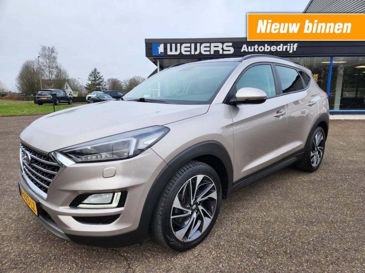 Hyundai Tucson - 1.6 T-GDI Premium 1.6 T-GDI Premium, Facelift, Automaat, Trekhaak, Panoramadak, Leder, 19 inch, Allseason - AutoWereld.nl