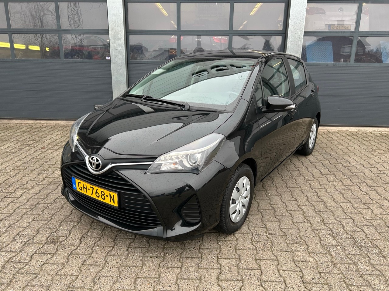 Toyota Yaris - 1.0 VVT-i Comfort 1.0 VVT-i 69pk 5-drs Comfort - AutoWereld.nl