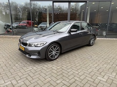BMW 3-serie - 320i Sportline, Leer, LED, Stoelverw, Carplay, Dealer OH