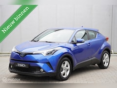 Toyota C-HR - 1.8 Hybrid Active|12-2018|67.477 KM