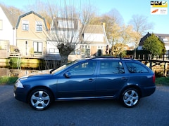 Skoda Octavia Combi - 1.8 TSI 161pk Clima Cruise Trekhaak 1300kg. Historie