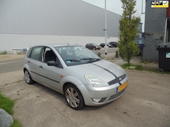 Ford Fiesta - 1.3 Futura 5 DEURS MET AIRCO