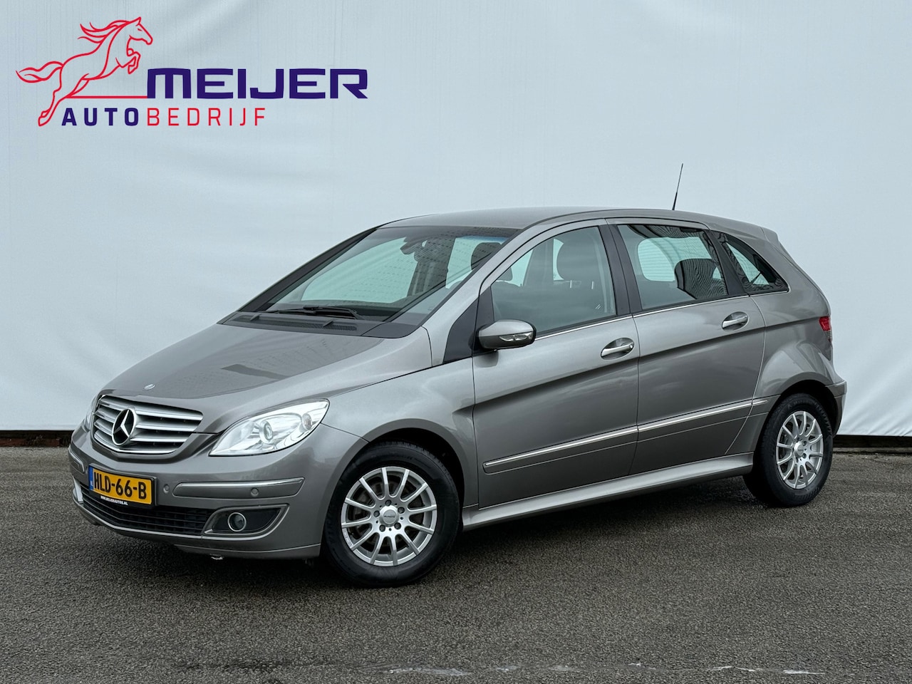 Mercedes-Benz B-klasse - 170 Sportvelgen | Airco | Parkeersensoren | Trekhaak | Automaat !! - AutoWereld.nl