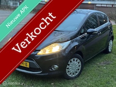 Ford Fiesta - 1.6 TDCi Nieuw APK