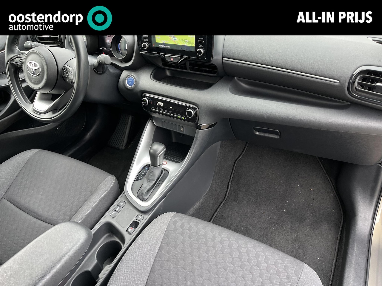 Toyota Yaris - 1.5 Hybrid Dynamic | Navigatie | Licht metalen velgen | LED koplampen | Keyless entry | - AutoWereld.nl