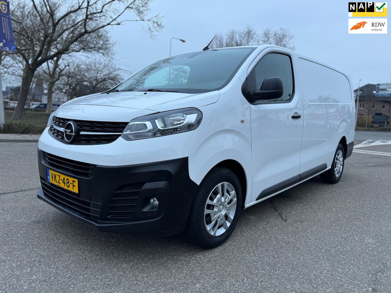 Opel Vivaro - 2.0 CDTI L3H1 Edition / 1e.eigenaar / automaat / trekhaak / leder / airco / cruise.control - AutoWereld.nl