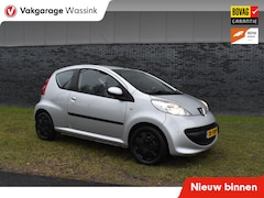 Peugeot 107 - 1.0-12V XR Airco