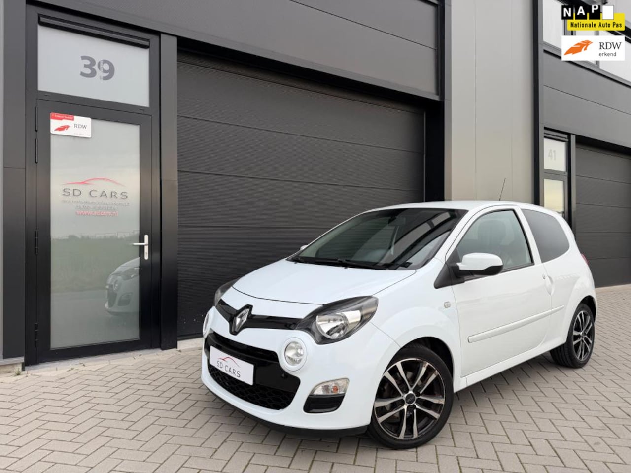 Renault Twingo - 1.2 16V Collection|Airco|Cruise|Facelift|LM - AutoWereld.nl