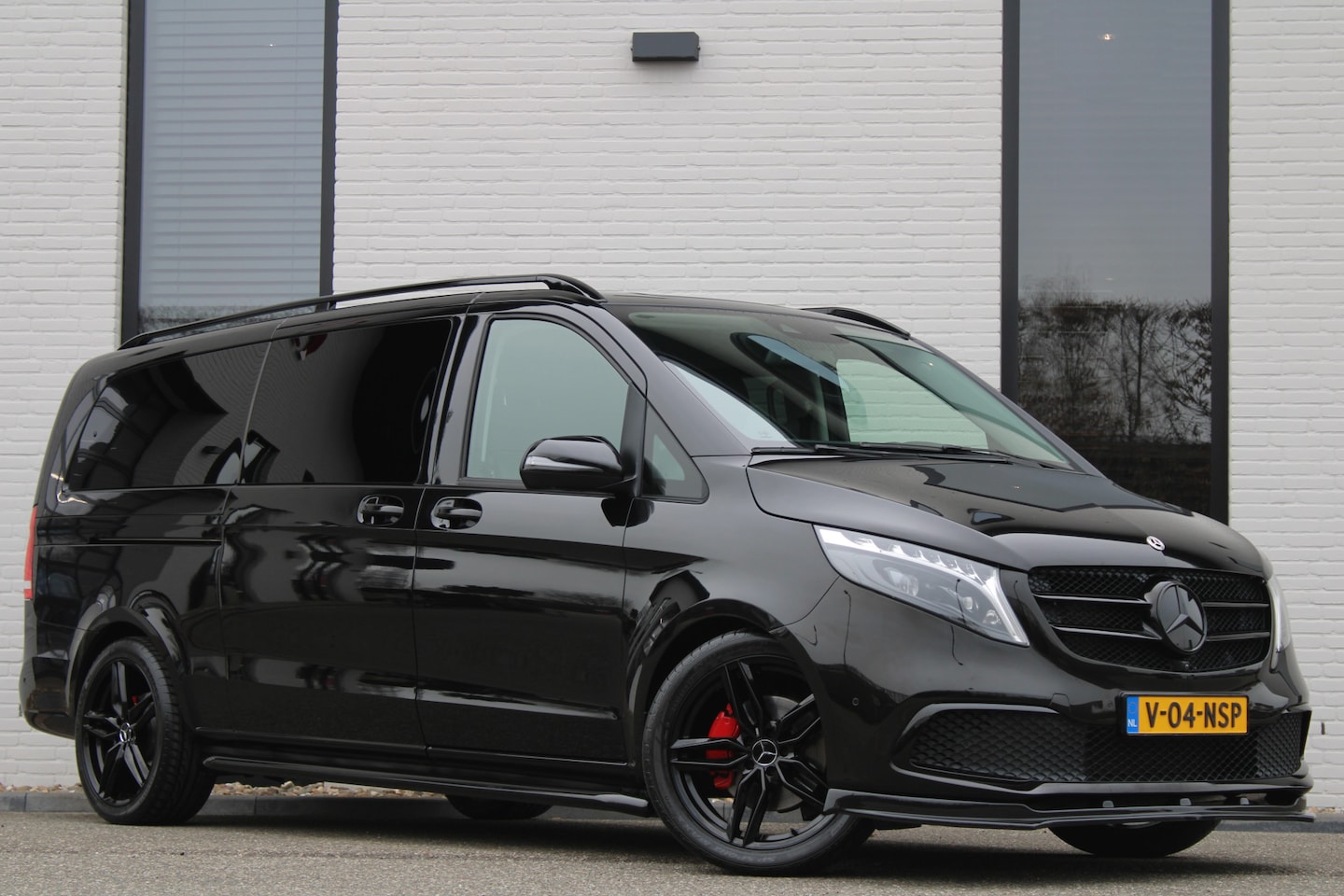 Mercedes-Benz V-klasse - 300d / XXL / DC / Burmester / 2x Elec Schuifdeur / 360 Camera / Vol Opties / NIEUWSTAAT - AutoWereld.nl