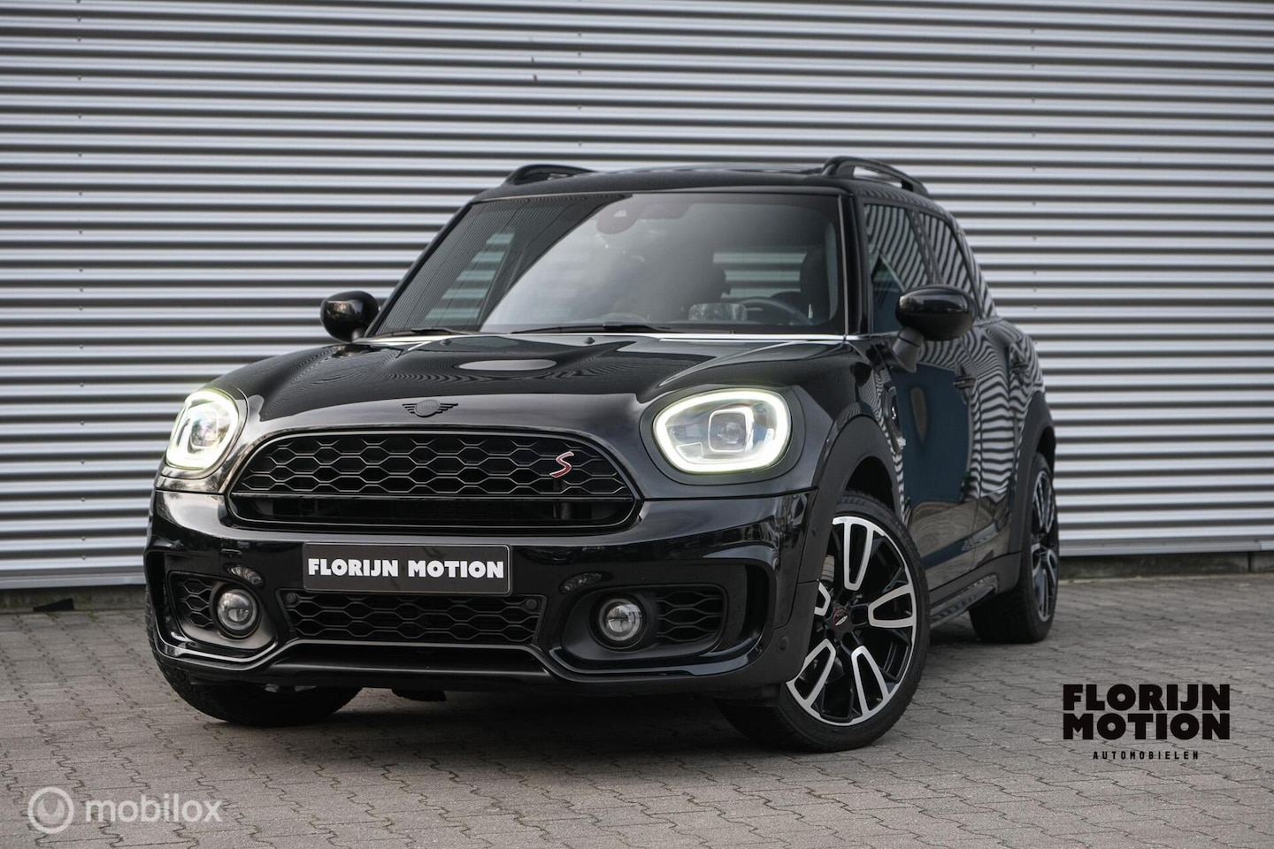 MINI Countryman - 2.0 Cooper S John Cooper Works | LED | HUD |Stoelverwarming | PANO | JCW | Leder | 178PK - AutoWereld.nl