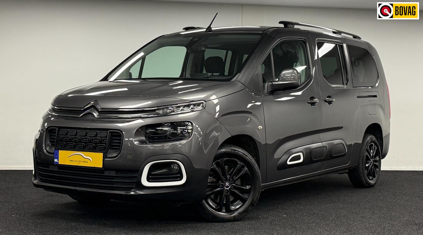 Citroën Berlingo XL - 1.2 PureTech Shine 7persoons*DealerOh*Navi*Camera*Carplay - AutoWereld.nl