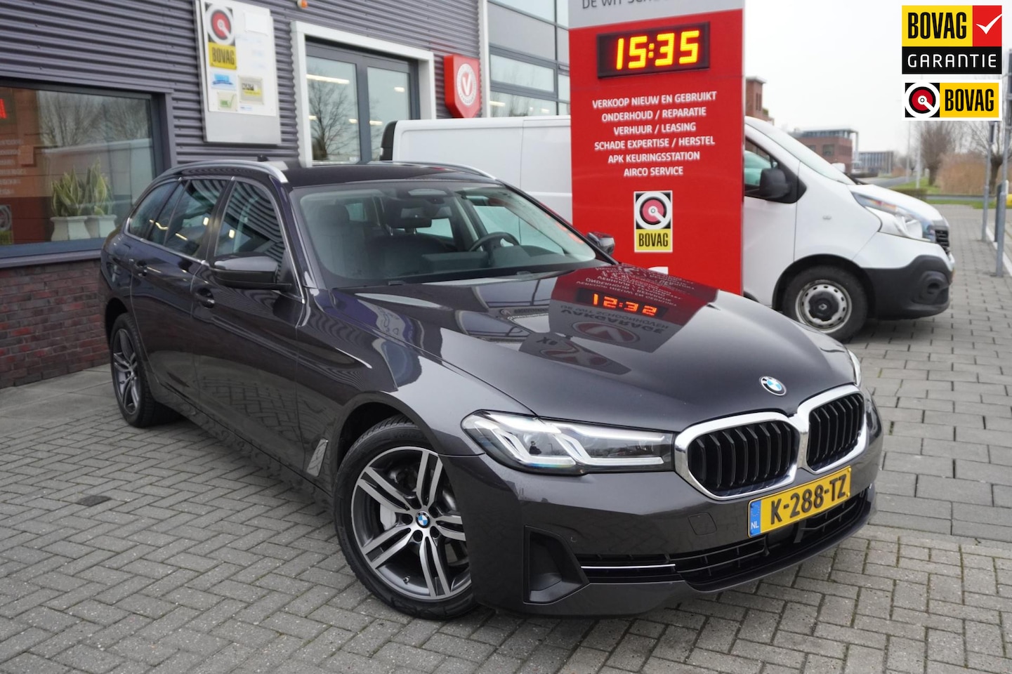 BMW 5-serie Touring - 530e High Executive / ACC / Memory / Intrieurverlichting / Carplay / HIFI / Keyless / Trek - AutoWereld.nl
