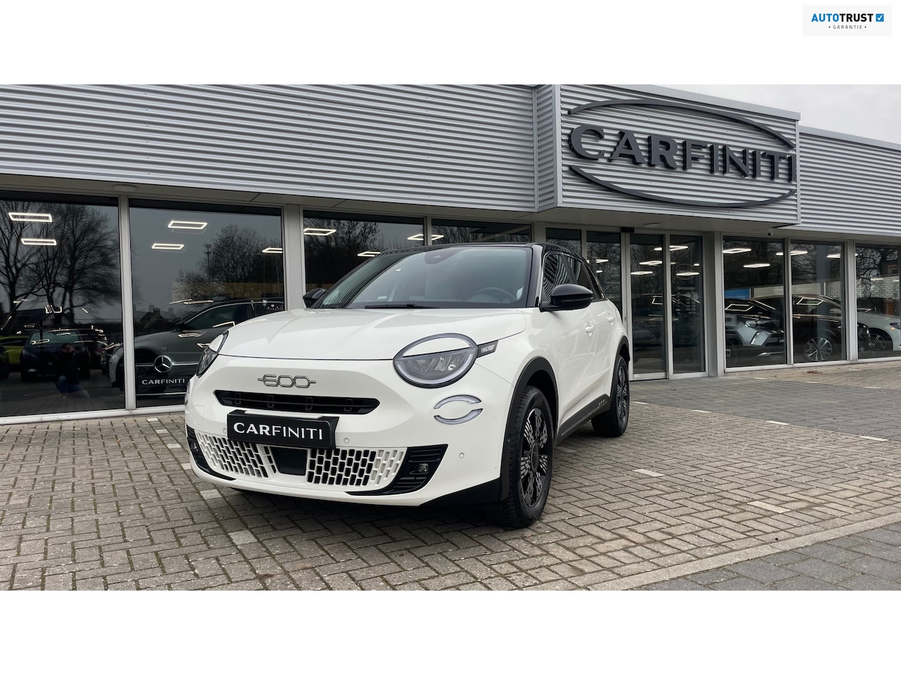 Fiat 600 - 1.2 Hybrid La Prima Automaat Full Option Bicolore. - AutoWereld.nl