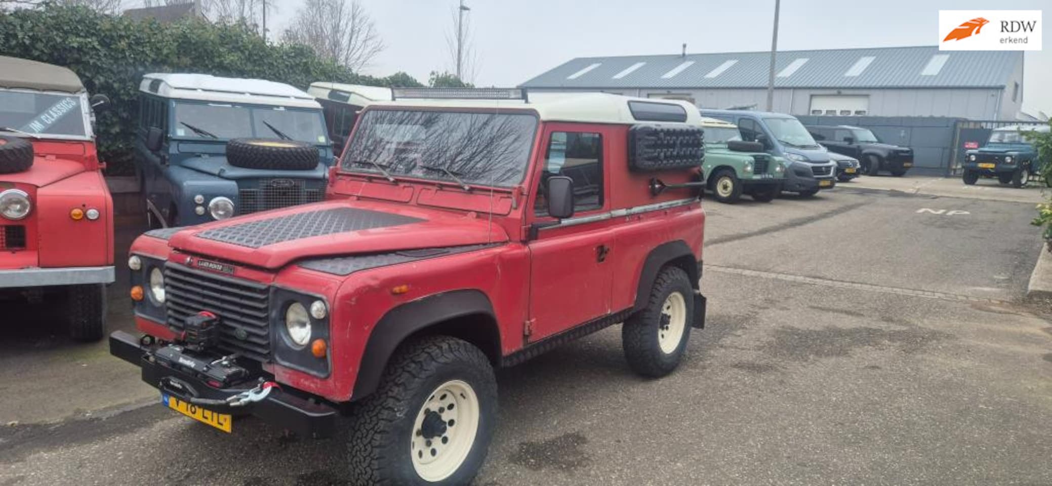 Land Rover Defender 90 - 2.5 Benzine - AutoWereld.nl