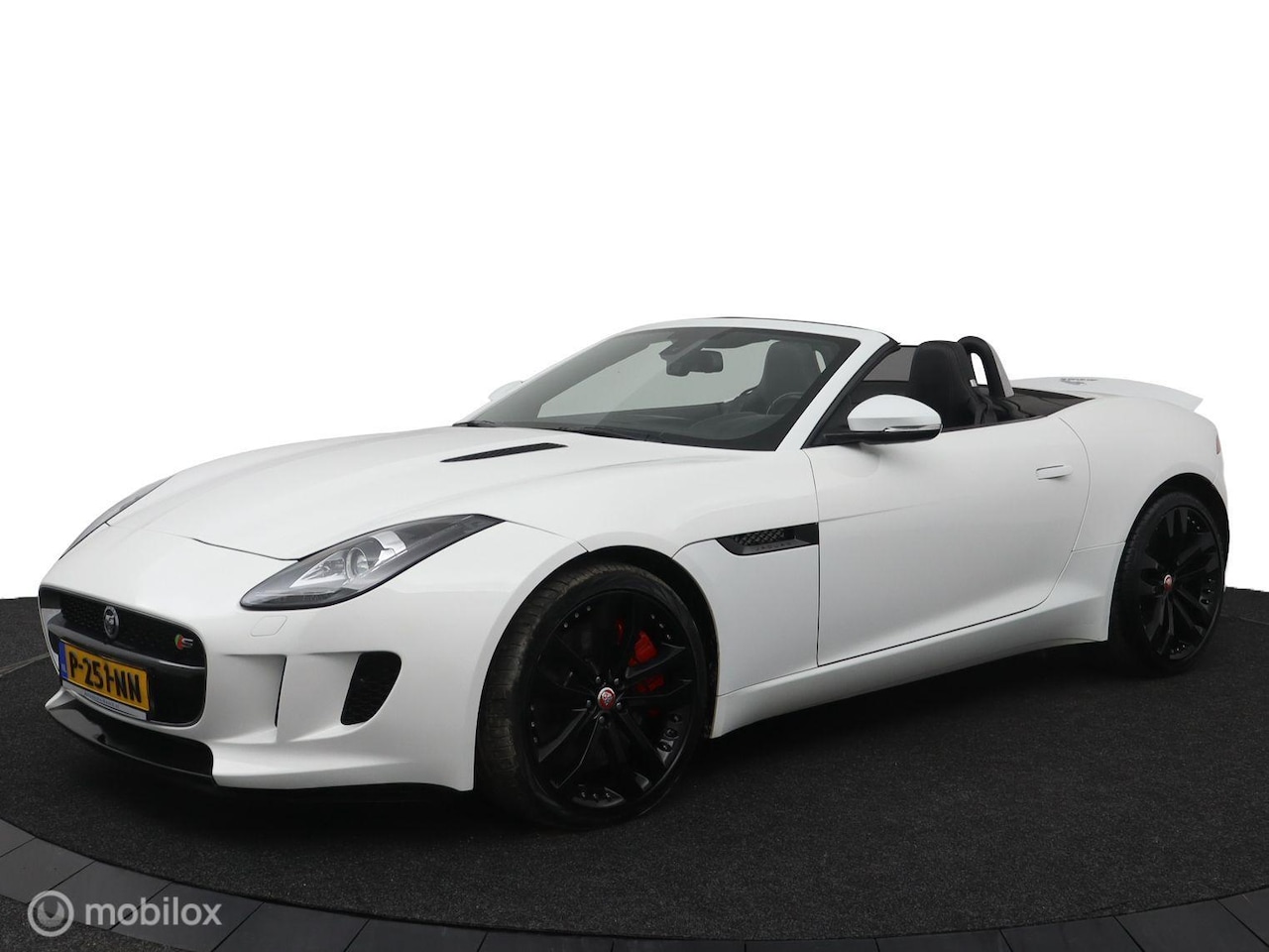 Jaguar F-type - 3.0 V6 S Convertible 3.0 V6 S Convertible - AutoWereld.nl