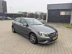 Mercedes-Benz A-klasse - 180 4U3
