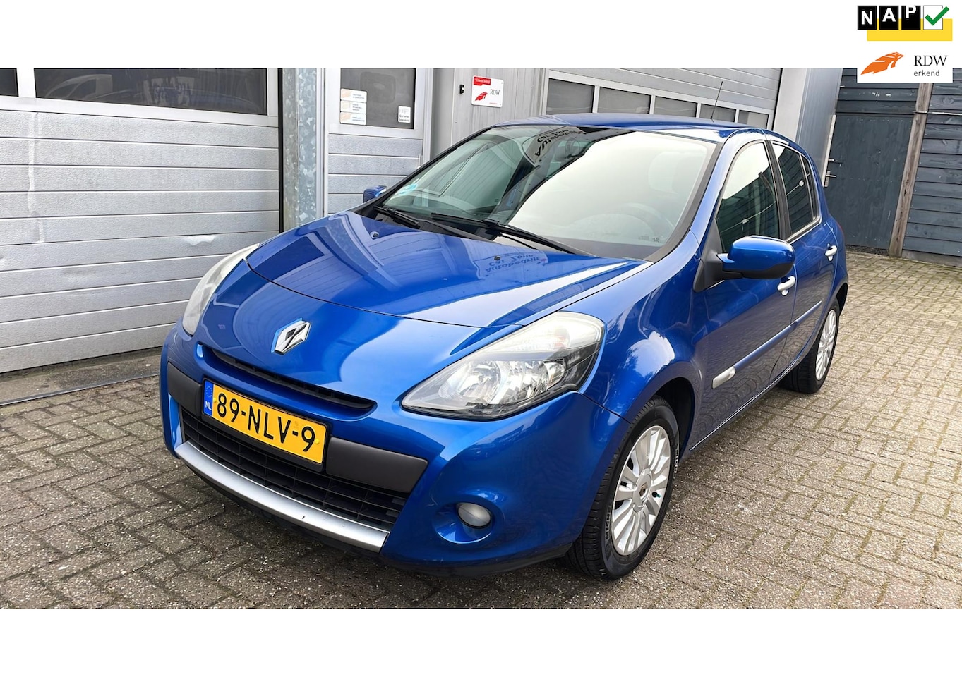 Renault Clio - 1.2 TCe Collection 2010-Airco-Cruise-Velgen-APK - AutoWereld.nl